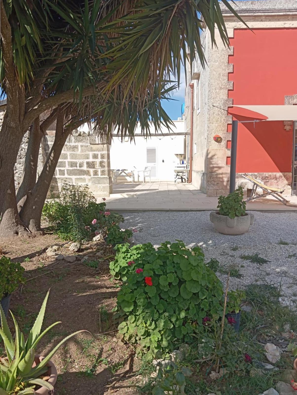 Casolare Giardino Aiarella-Assunta Apartment Merine Ruang foto