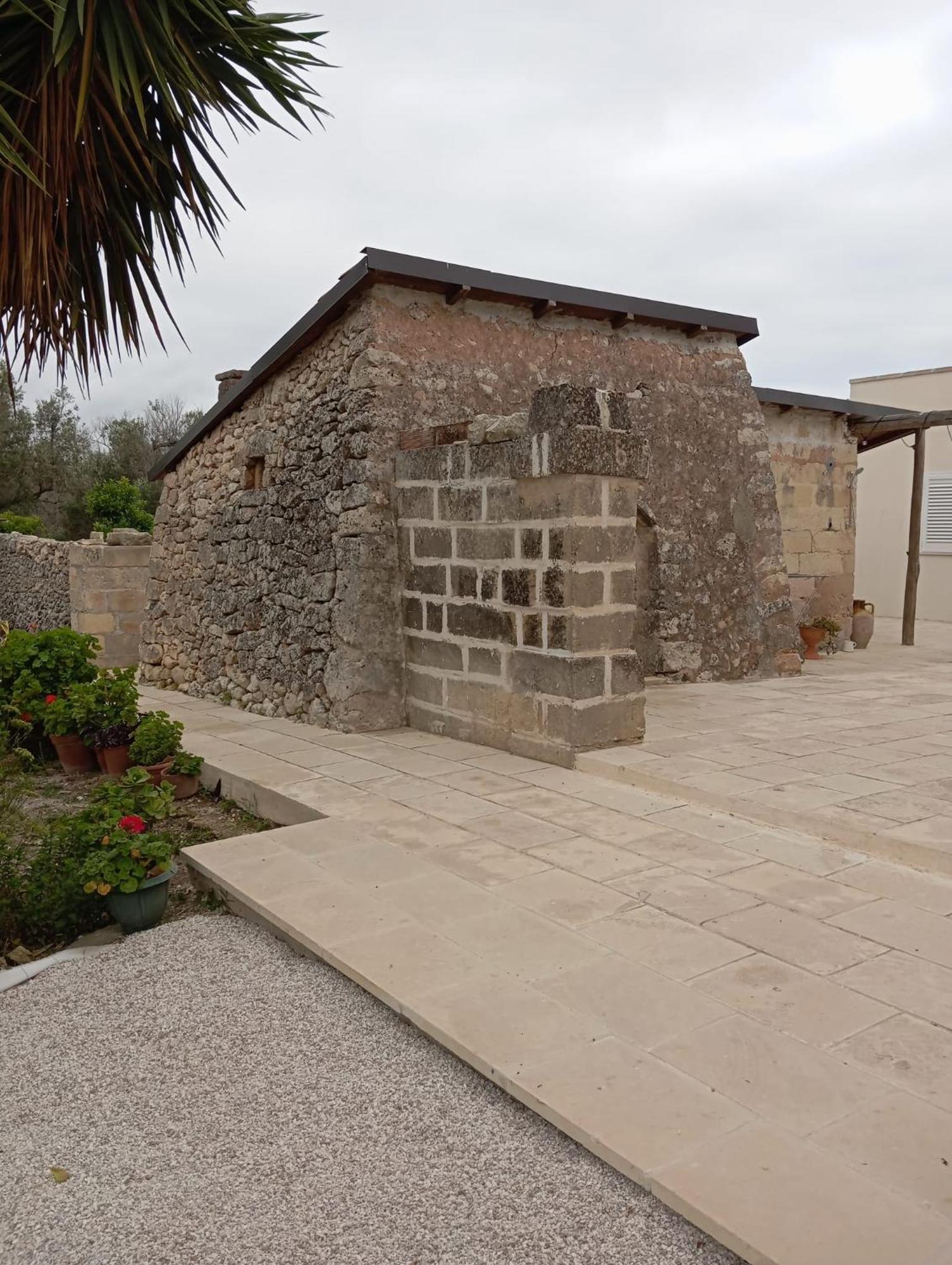 Casolare Giardino Aiarella-Assunta Apartment Merine Ruang foto